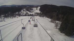 Snow park Paprsek - Lanovka - pohled dolů - 29.3.2023 v 09:35