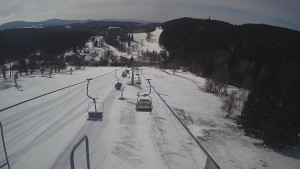 Snow park Paprsek - Lanovka - pohled dolů - 29.3.2023 v 10:35