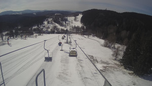 Snow park Paprsek - Lanovka - pohled dolů - 29.3.2023 v 10:40