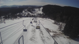 Snow park Paprsek - Lanovka - pohled dolů - 29.3.2023 v 11:05