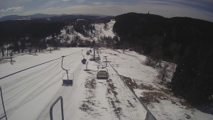 Snow park Paprsek - Lanovka - pohled dolů - 29.3.2023 v 11:40
