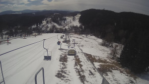 Snow park Paprsek - Lanovka - pohled dolů - 29.3.2023 v 12:00