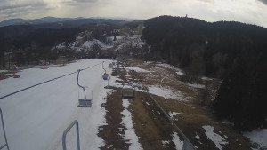 Snow park Paprsek - Lanovka - pohled dolů - 29.3.2023 v 15:20