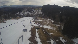 Snow park Paprsek - Lanovka - pohled dolů - 29.3.2023 v 15:25