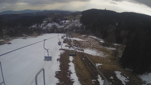 Snow park Paprsek - Lanovka - pohled dolů - 29.3.2023 v 16:00