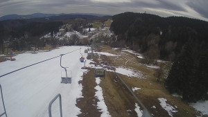 Snow park Paprsek - Lanovka - pohled dolů - 29.3.2023 v 18:00