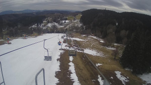 Snow park Paprsek - Lanovka - pohled dolů - 29.3.2023 v 18:05