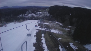 Snow park Paprsek - Lanovka - pohled dolů - 29.3.2023 v 19:30