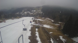 Snow park Paprsek - Lanovka - pohled dolů - 30.3.2023 v 08:00