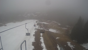 Snow park Paprsek - Lanovka - pohled dolů - 30.3.2023 v 10:20