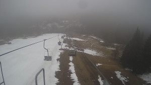 Snow park Paprsek - Lanovka - pohled dolů - 30.3.2023 v 10:35