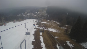 Snow park Paprsek - Lanovka - pohled dolů - 30.3.2023 v 10:45