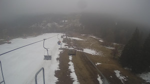 Snow park Paprsek - Lanovka - pohled dolů - 30.3.2023 v 11:30