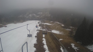 Snow park Paprsek - Lanovka - pohled dolů - 30.3.2023 v 11:35