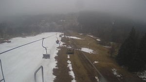 Snow park Paprsek - Lanovka - pohled dolů - 30.3.2023 v 15:25