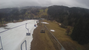 Snow park Paprsek - Lanovka - pohled dolů - 1.4.2023 v 09:35