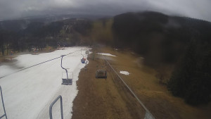Snow park Paprsek - Lanovka - pohled dolů - 1.4.2023 v 11:10