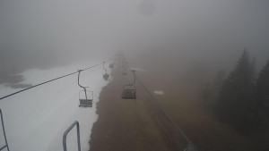 Snow park Paprsek - Lanovka - pohled dolů - 2.4.2023 v 12:15