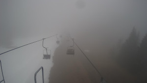 Snow park Paprsek - Lanovka - pohled dolů - 2.4.2023 v 12:30