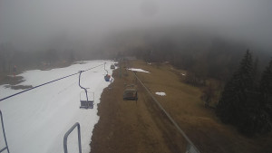 Snow park Paprsek - Lanovka - pohled dolů - 2.4.2023 v 13:05