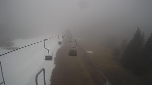 Snow park Paprsek - Lanovka - pohled dolů - 2.4.2023 v 13:20