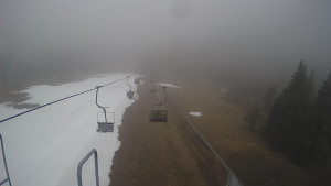 Snow park Paprsek - Lanovka - pohled dolů - 2.4.2023 v 14:20