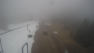 Snow park Paprsek - Lanovka - pohled dolů - 2.4.2023 v 14:40