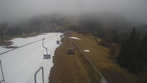 Snow park Paprsek - Lanovka - pohled dolů - 2.4.2023 v 15:30