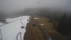 Snow park Paprsek - Lanovka - pohled dolů - 2.4.2023 v 15:45