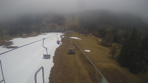 Snow park Paprsek - Lanovka - pohled dolů - 2.4.2023 v 16:15