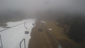 Snow park Paprsek - Lanovka - pohled dolů - 2.4.2023 v 16:25