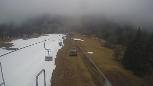 Snow park Paprsek - Lanovka - pohled dolů - 2.4.2023 v 16:35