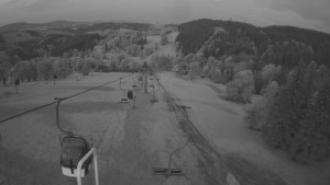 Snow park Paprsek - Lanovka - pohled dolů - 30.5.2023 v 04:20