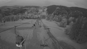 Snow park Paprsek - Lanovka - pohled dolů - 30.5.2023 v 04:25