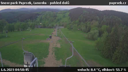 Snow park Paprsek - Lanovka - pohled dolů - 1.6.2023 v 04:50