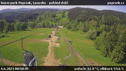 Snow park Paprsek - Lanovka - pohled dolů - 4.6.2023 v 08:50