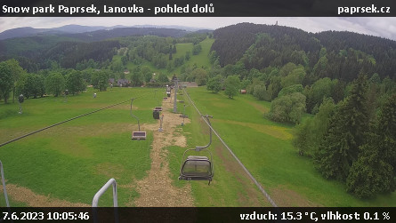 Snow park Paprsek - Lanovka - pohled dolů - 7.6.2023 v 10:05