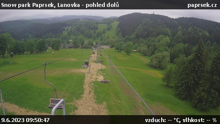 Snow park Paprsek - Lanovka - pohled dolů - 9.6.2023 v 09:50
