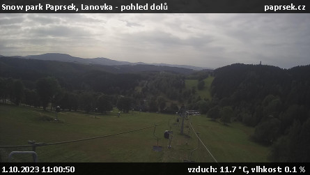 Snow park Paprsek - Lanovka - pohled dolů - 1.10.2023 v 11:00