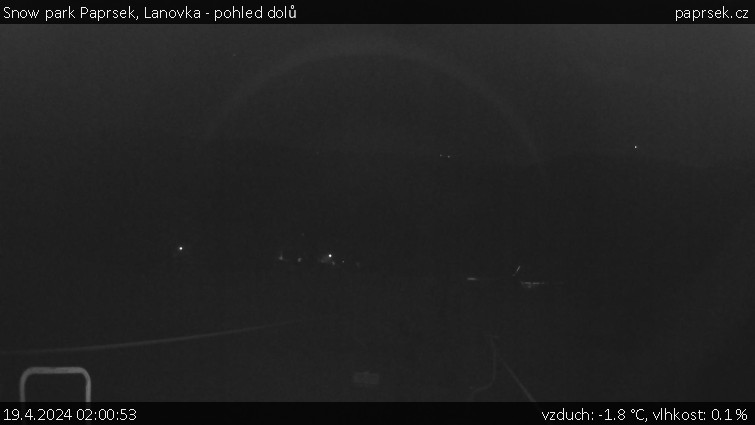 Snow park Paprsek - Lanovka - pohled dolů - 19.4.2024 v 02:00