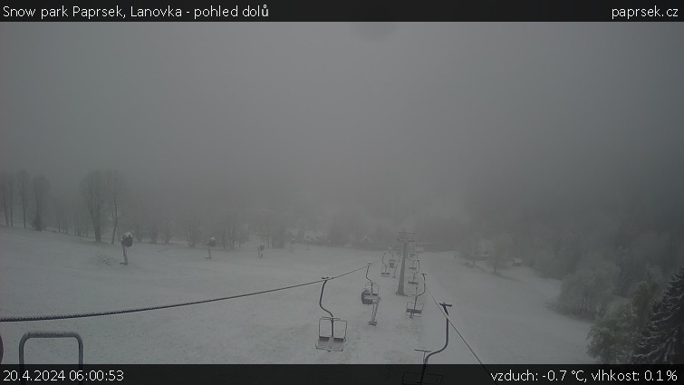 Snow park Paprsek - Lanovka - pohled dolů - 20.4.2024 v 06:00
