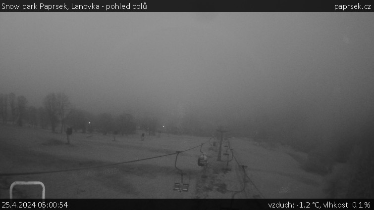Snow park Paprsek - Lanovka - pohled dolů - 25.4.2024 v 05:00