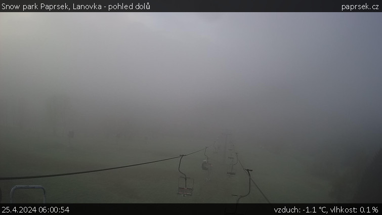 Snow park Paprsek - Lanovka - pohled dolů - 25.4.2024 v 06:00