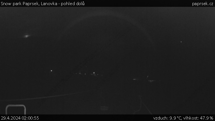 Snow park Paprsek - Lanovka - pohled dolů - 29.4.2024 v 02:00