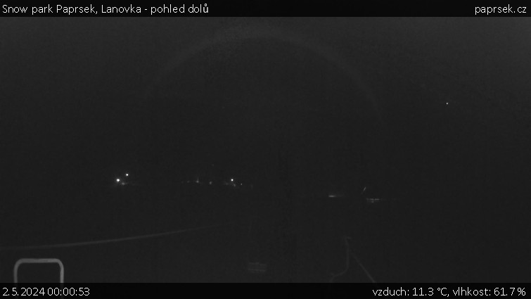 Snow park Paprsek - Lanovka - pohled dolů - 2.5.2024 v 00:00