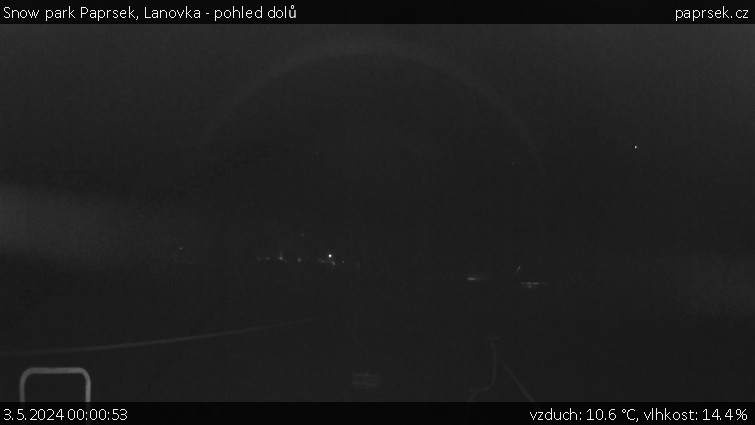 Snow park Paprsek - Lanovka - pohled dolů - 3.5.2024 v 00:00