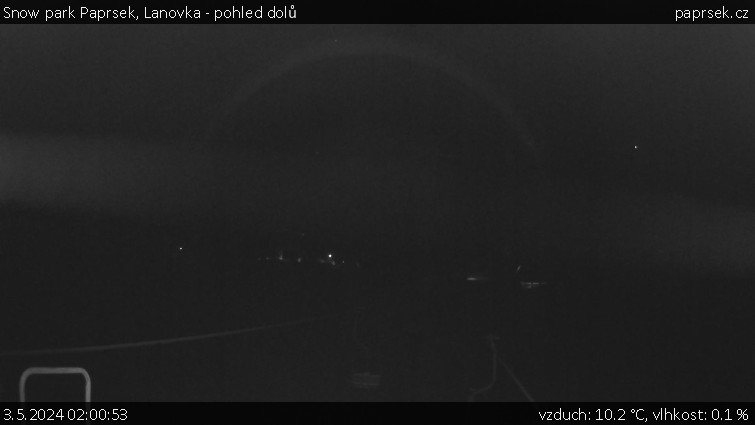 Snow park Paprsek - Lanovka - pohled dolů - 3.5.2024 v 02:00