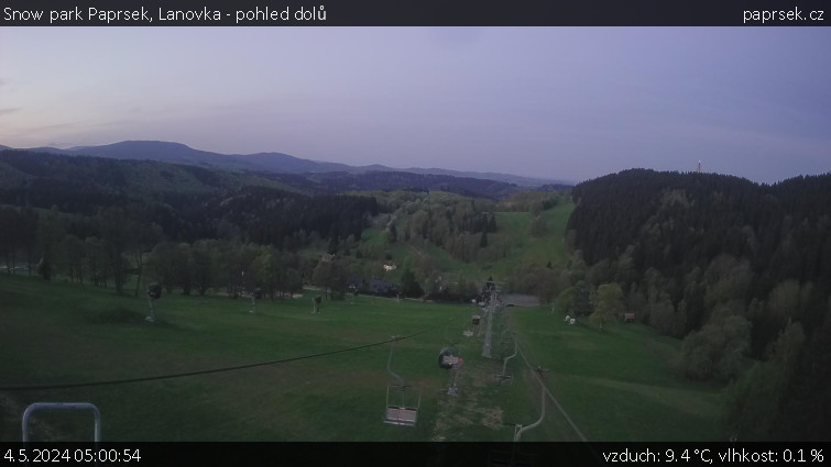 Snow park Paprsek - Lanovka - pohled dolů - 4.5.2024 v 05:00
