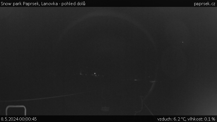 Snow park Paprsek - Lanovka - pohled dolů - 8.5.2024 v 00:00