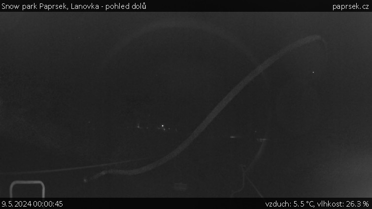 Snow park Paprsek - Lanovka - pohled dolů - 9.5.2024 v 00:00